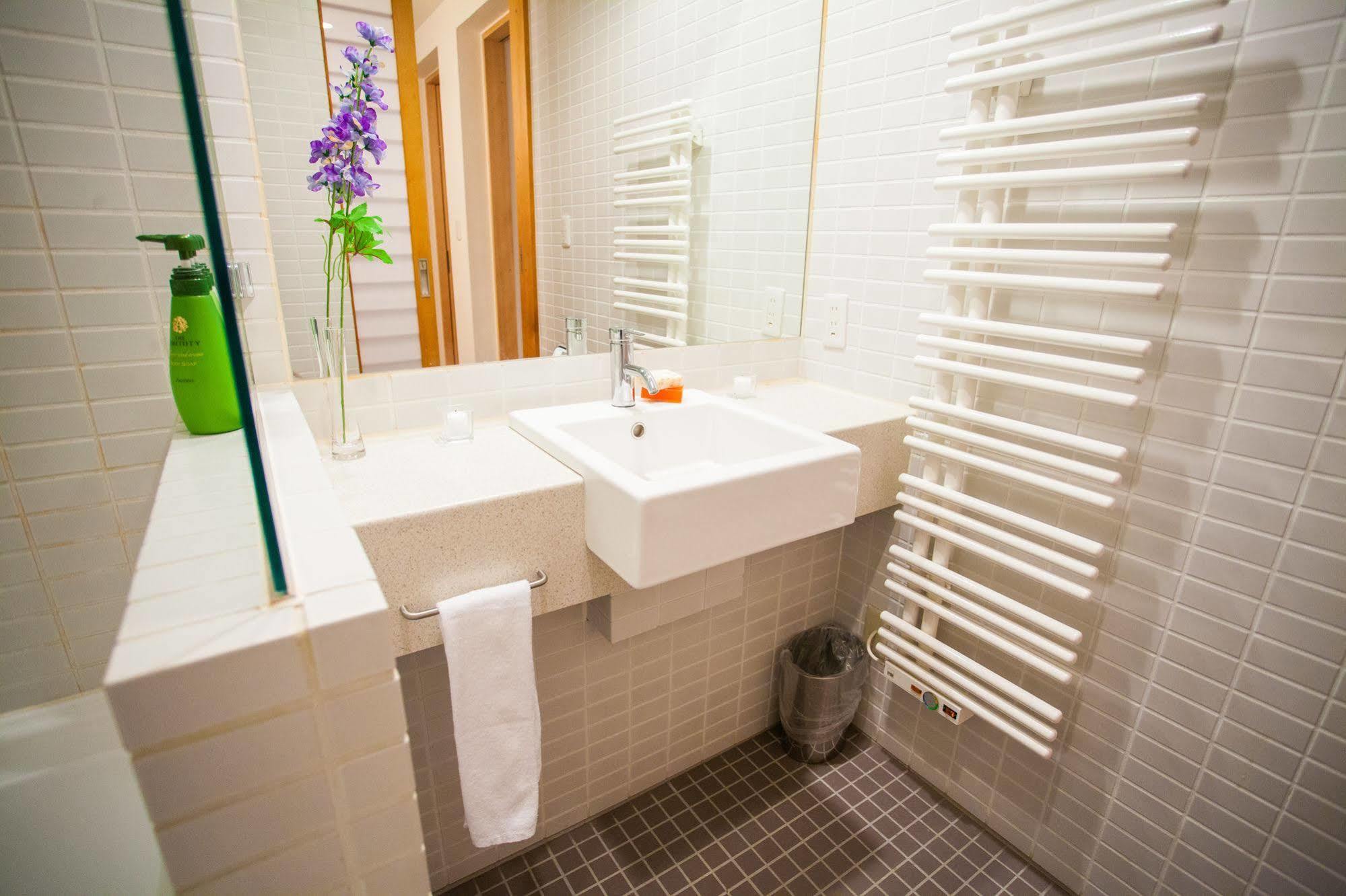 Yuki Yama Apartments Hirafu Экстерьер фото