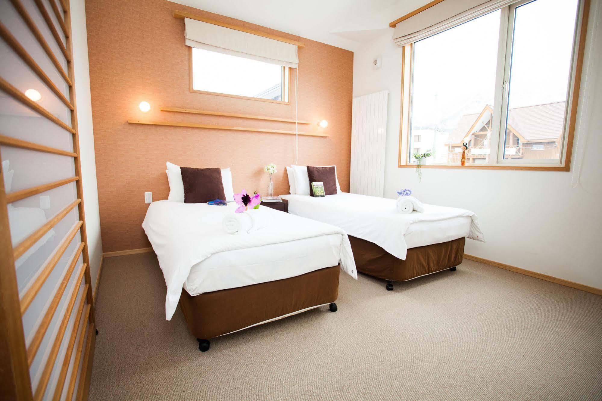Yuki Yama Apartments Hirafu Экстерьер фото